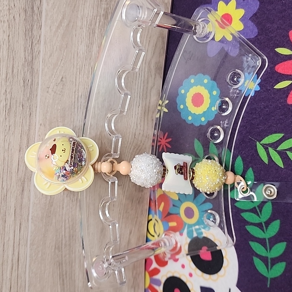 Pompompurin Luminous Badge Reel